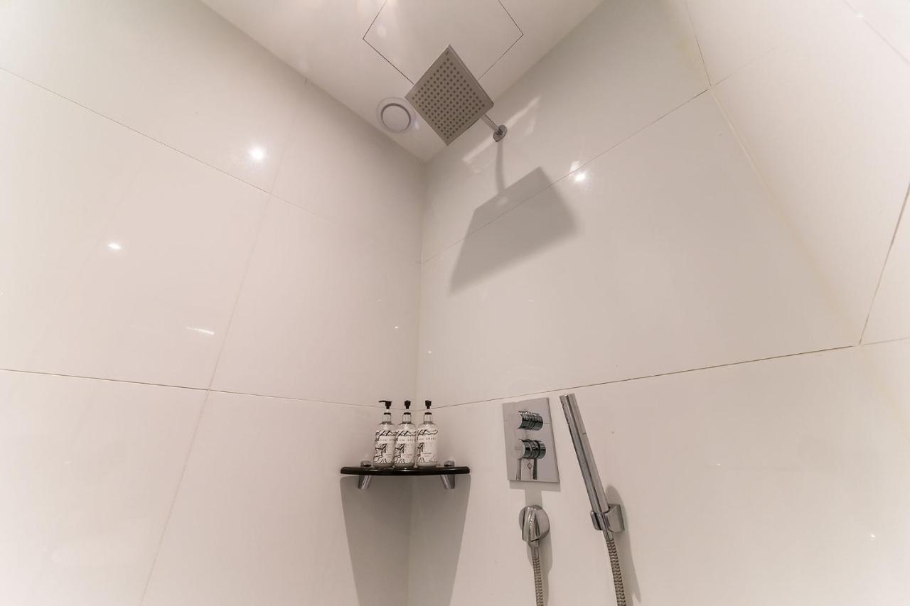 Amare Hotell Suwon Exteriör bild