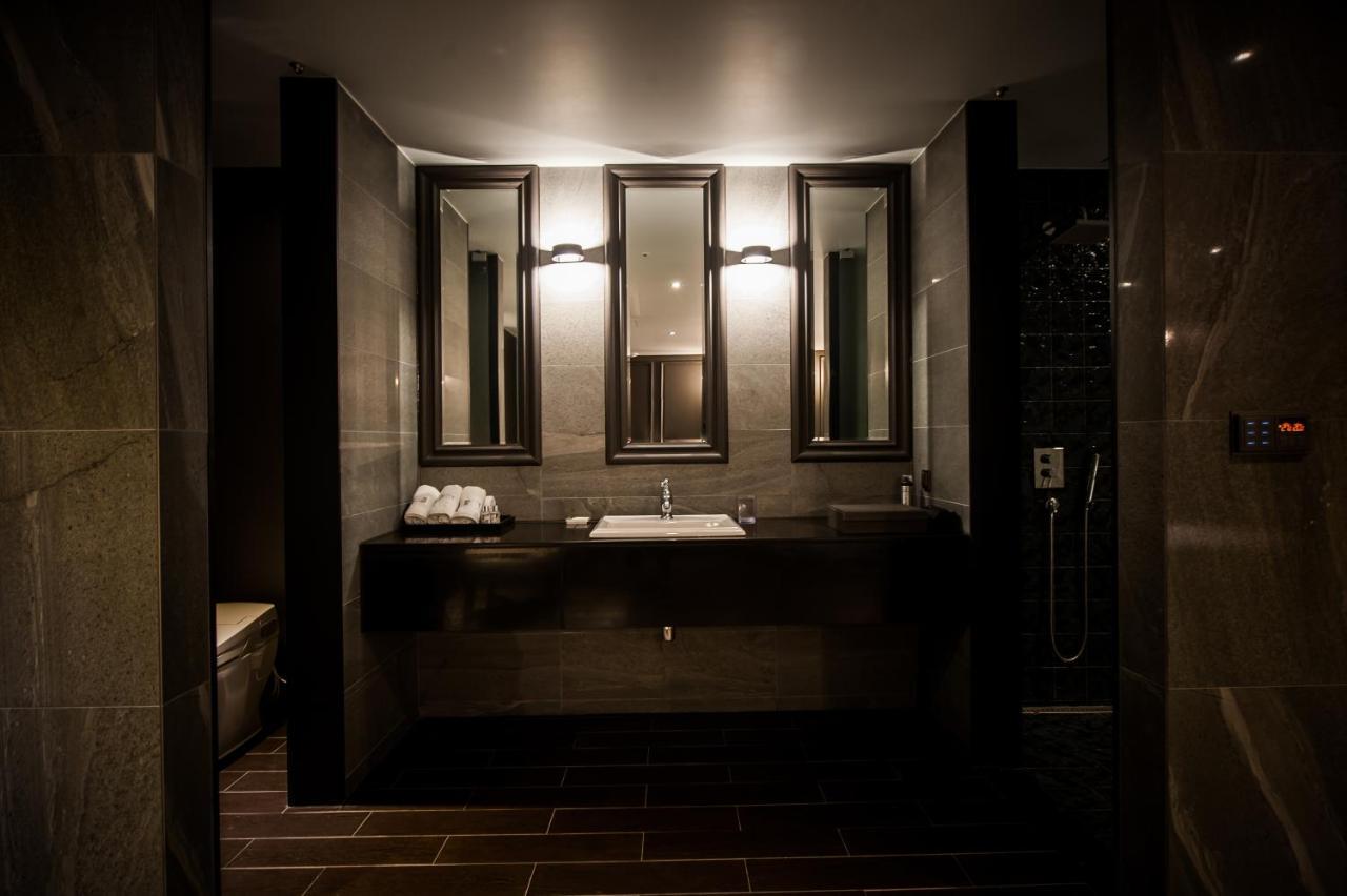 Amare Hotell Suwon Exteriör bild
