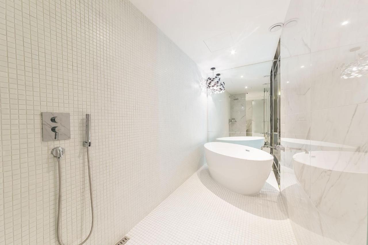 Amare Hotell Suwon Exteriör bild